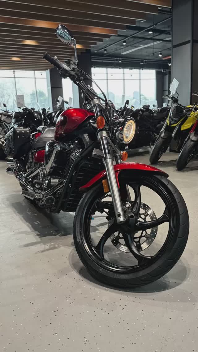 Yamaha XVS 1300 Stryker  (2011) VIN: JYAVP33N9BA000274