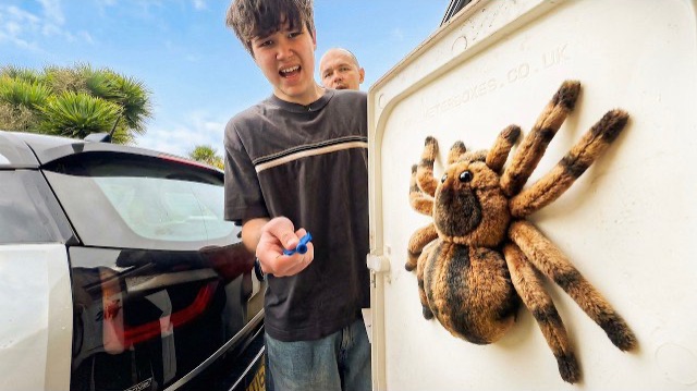 Макс готов жить отдельно