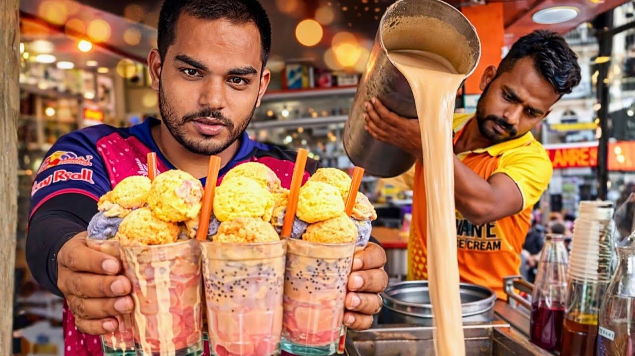 В Индии непрерывно производятся гигантские бокалы для мороженого Фалуда Уличная Индийская еда!