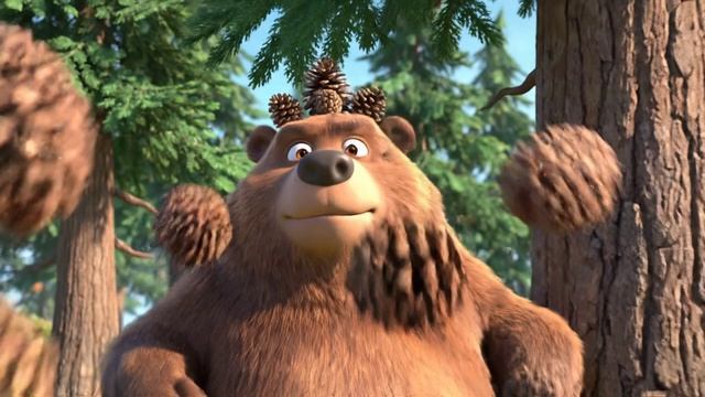 Медведю на голову ПОСЫПАЛИСЬ ШИШКИ 😱🐻 Реакция, которую никто не ожидал!