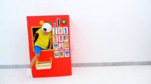 Влад и Никита и Веселые истории в костюмах для детей