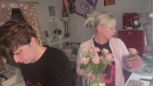 Марина Иванова. Пришел ЗЯТЬ -Что то Взять