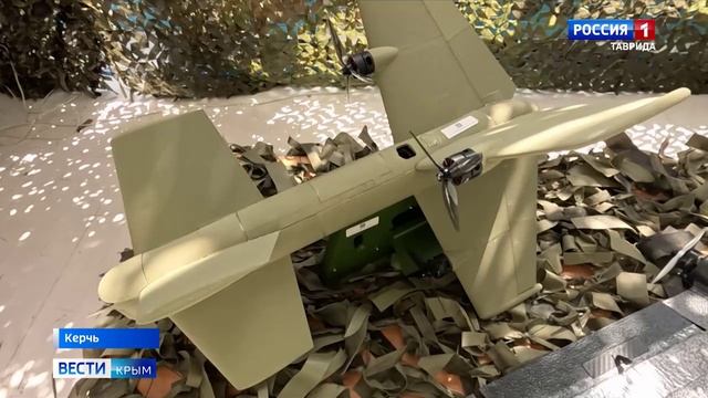 В Керчи студенты колледжей осваивали навыки управления беспилотными летательными аппаратами