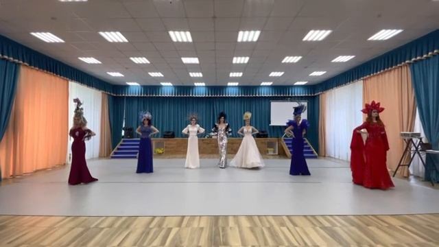 Дефиле. Специальность 