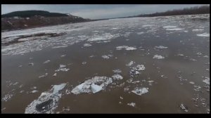 В Мамадышском районе на реке Вятка тронулся лёд