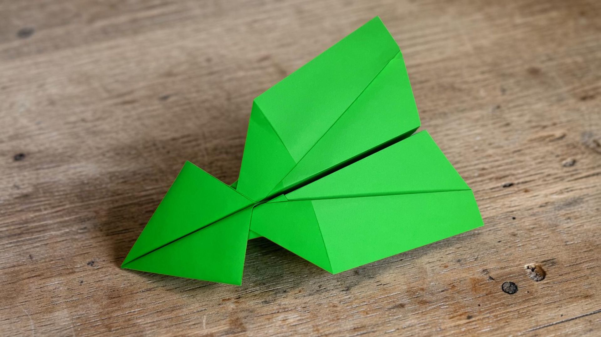 Как сделать самолетик который далеко летит