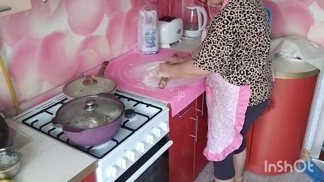 Видио за 2 дня/домашняя лапша/обрезка/как живут в русской деревне..