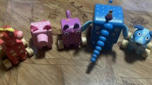 три минуты с героями мультфильма деревяшки.