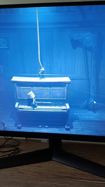 в этой игре есть бесплатные чтуки и пианино