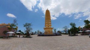 Пагода Трук Лам Пхунг Туй Сон