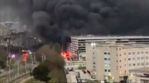 В Китае сгорел гараж крупнейшего в мире производителя электромобилей