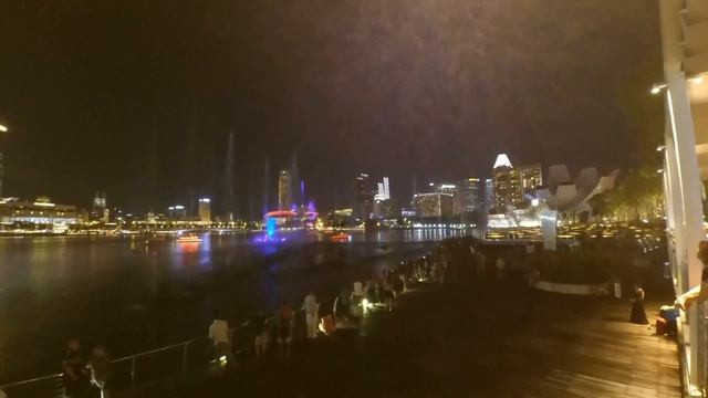 Тайланд (пробую тараканов). Сингапур. Новый Год 2019