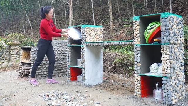 Строю шкаф для хранения кухонной утвари из кирпича, цемента и камня. Серия 48. Се