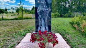 «ОПОЗДАЛ». Автор стихов Алексей Ершов.