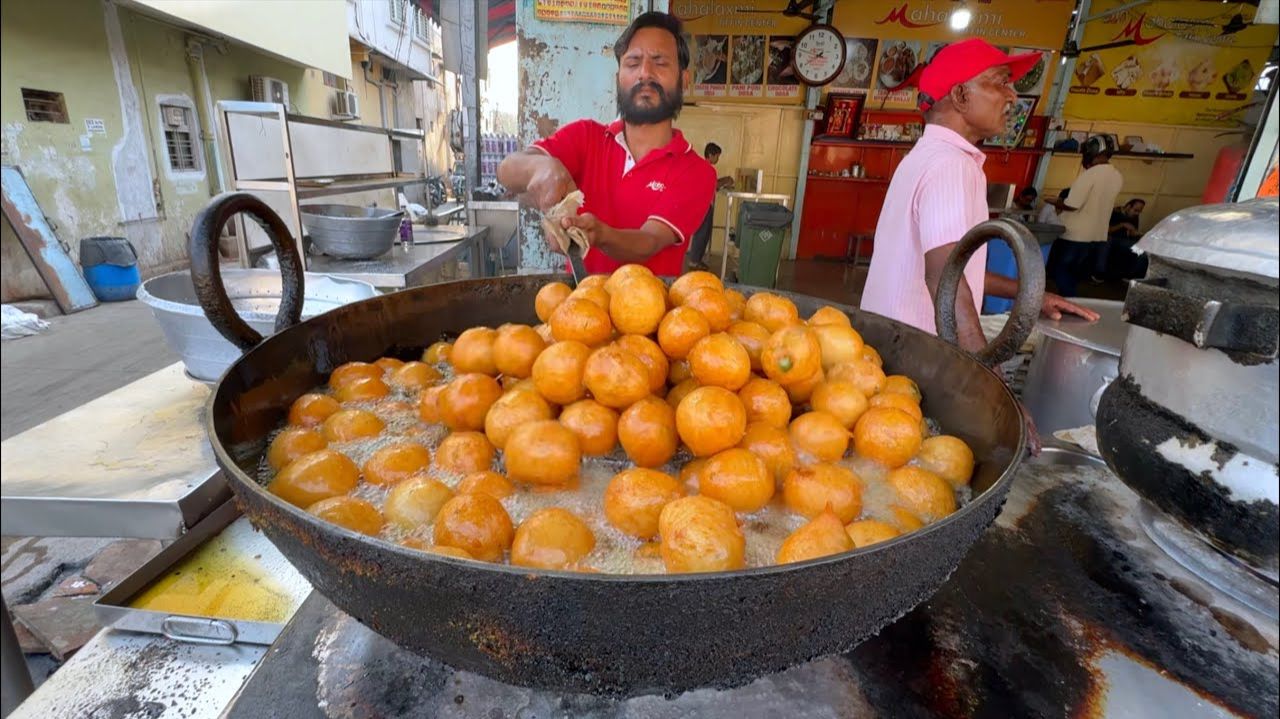 🍿 На мега – индийской кухне для завтраков - Idli & Bonda готовят в режиме нон - стоп