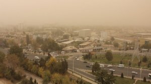 Пыльная мгла окутала Душанбе, затяжные дожди отступили от Еревана. Погода в СНГ