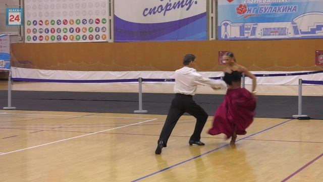 Танец как история: на абаканский паркет вышли лучшие пары, чтобы определить сильнейших