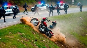 САМЫЕ СМЕШНЫЕ МОМЕНТЫ МОТОСПОРТА. ГОНКА ПОШЛА НЕ ПО ПЛАНУ