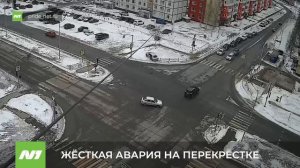 Жёсткая авария на перекрёстке Интернациональной и Пермской. Нижневартовск
