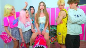 ДИАНА ВЕРНУЛАСЬ В СВОЁ ТЕЛО НО СТАЛА СТРАННОЙ!!! БУНТАРКИ НЕ ПОНИМАЮТ СВОЮ ПОДРУГУ!!!