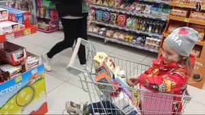 Немного закупились Мира своё не упустила