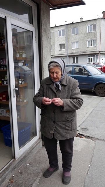 Только мелочь: жизнь, полная лишений #бедность #старость #странность