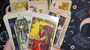 ЧТО ОН СКРЫВАЕТ ОТ ВАС ⁉️ ТАРО РАСКЛАД 🤗☕