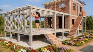 После развода женщина заново построила свою жизнь и новый дом.