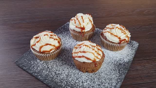 Кексы с Морковью и соленой карамелью - лучшая сладость к чаю! 🍯✨