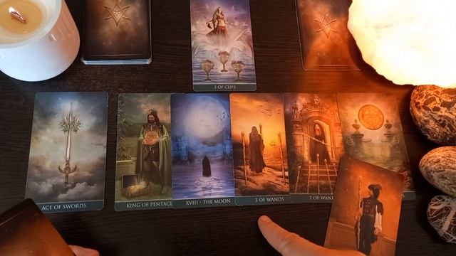 КТО ИЛИ ЧТО НА ПОРОГЕ? ТАРО РАСКЛАД