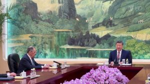 Председатель КНР Си Цзиньпин принял в Пекине главу МИД России Сергея Лаврова