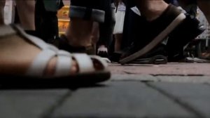 ХОЗЯЕВА СНОСЯТ СТАРУЮ ФЕРМУ.