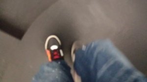 бегаю в аэрапорту