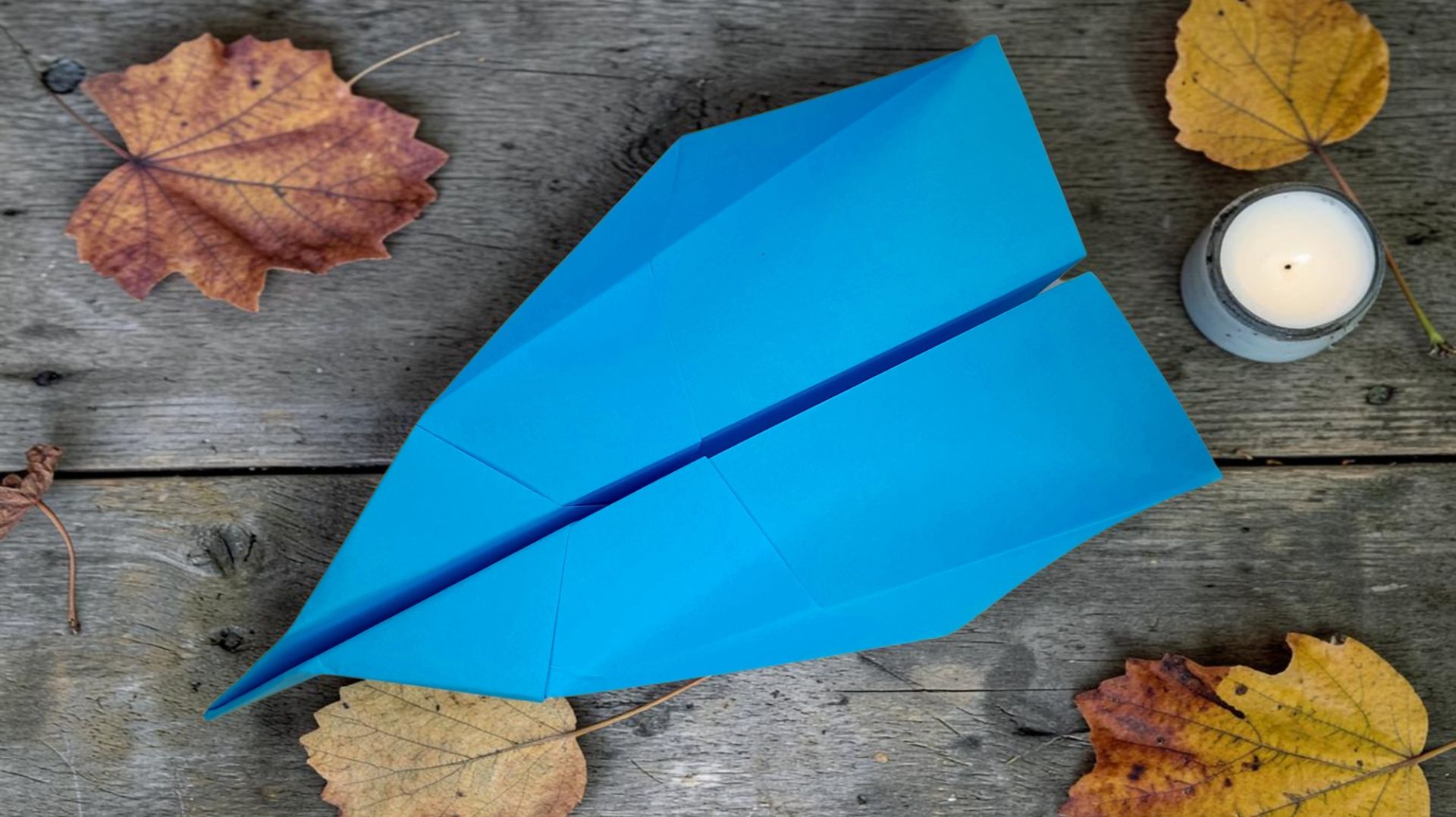 Отличный полет и делается легко - Бумажный самолетик