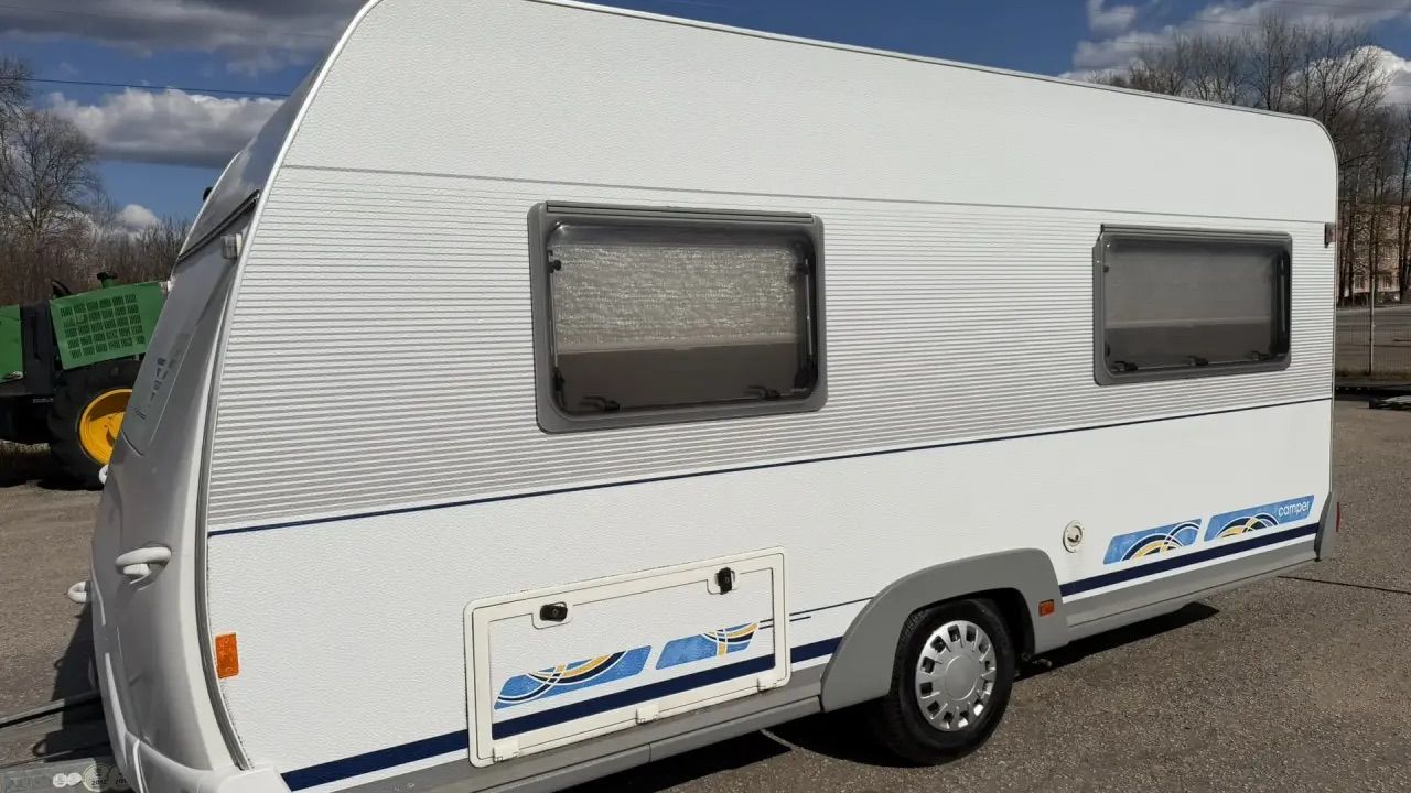 Немецкий караван-турист DETHLEFFS на 3-4 места с французской кроватью из Нидерланов