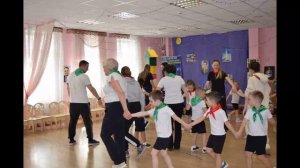 Космический интеллектуально-спортивный досуг с участием родителей в группе Ландыш