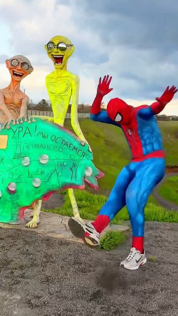 Spiderman scared me in a really funny way #spiderman