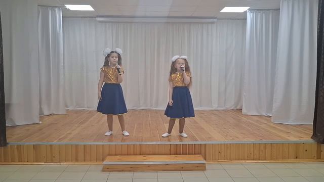 6. Абаринова Роза и Нечаева Янина-Наша мама ДК Кожаны Ансамбль