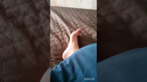 щекочу ноги друга часть 3 
разрисовал ему ногу