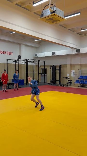 Акробатика  важная часть подготовки в самбо