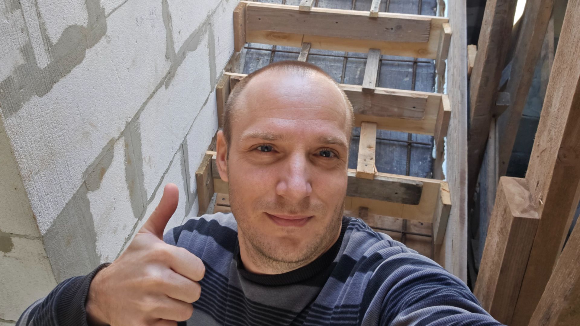 Самый сложный этап? Построил ОПАЛУБКУ и зашел на 2 ЭТАЖ!