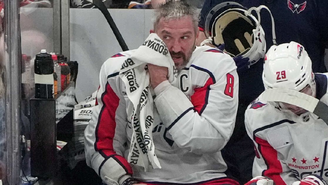 Овечкин не попал в пустые ворота в последнем матче НХЛ