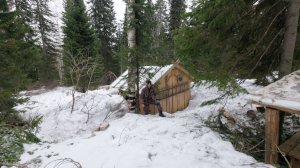 ЖИВУ КРУГЛЫЙ ГОД В ТАЙГЕ. СНЕГ! ДОЖДЬ! УРАГАН! Я ОДИН! ИЗБУШЕЧНЫЙ КАЙФ В НЕНАСТЬЕ.