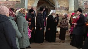 Возрождающийся храм в с. Онохино посетил митрополит Тобольский и Тюменский