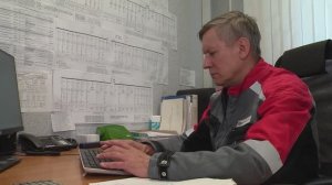 Лауреат премии имени Алексея Угарова в 2026 году — электрик энергоцеха ОЭМК Виктор Коваленко