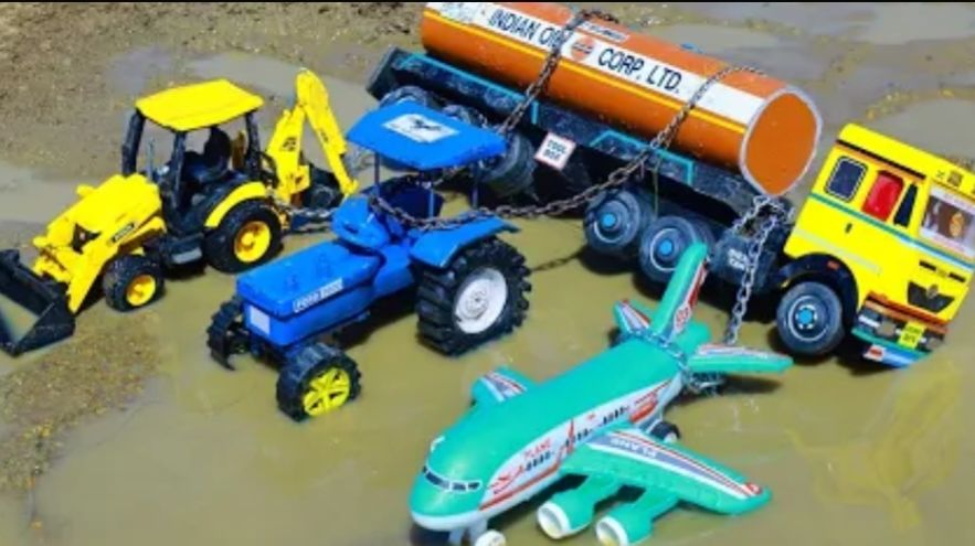 Видео про машинки_Игрушки_  История машинок_ Игрушки_Сини трактора_ Бензовоз_Самолёт_