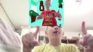 я показываю движение про брейк-данс