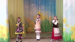 "Пусть будет мир", слова и музыка О. Воеводиной