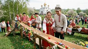 Отмечаем Красную Горку. Красивая музыкальная открытка.