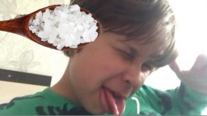 НИКОГДА НЕ ДУМАЙ КУШАТЬ СОЛЬ!!! | Эксперимент